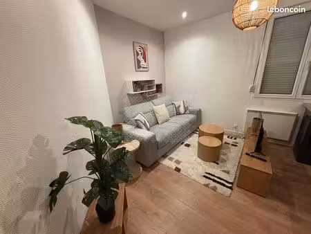 studio 1 pièce 19 m²