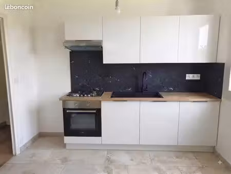 appartement refait à neuf 3 chambres
