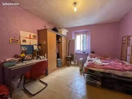 location maison de village t3