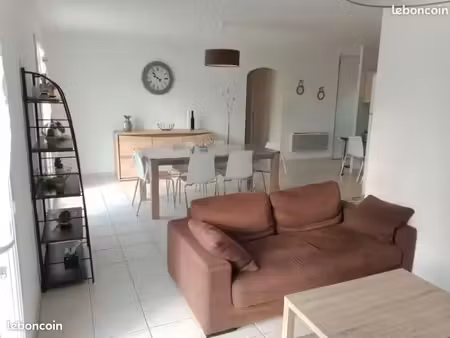 maison à louer de septembre à mars