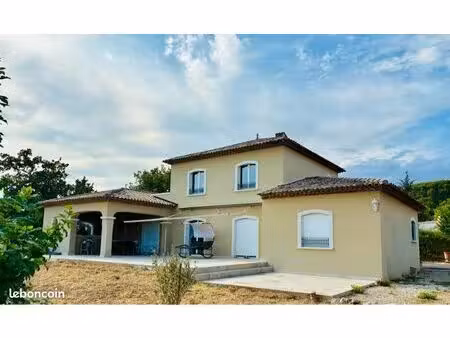 villa 180m2 à louer