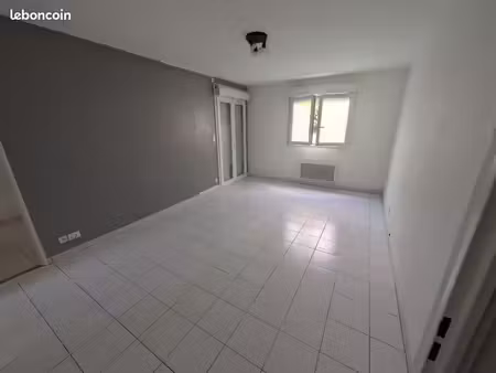 appartement t2 bis en rdc avec jardin