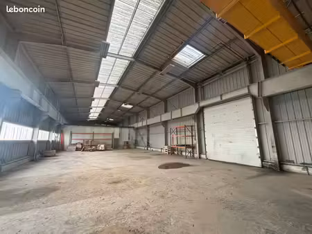 bâtiment hangar local stockage