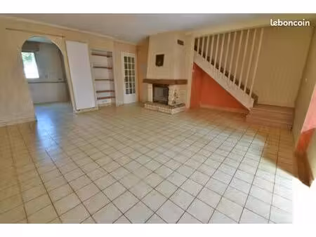 maison 7 pièces 121 m²