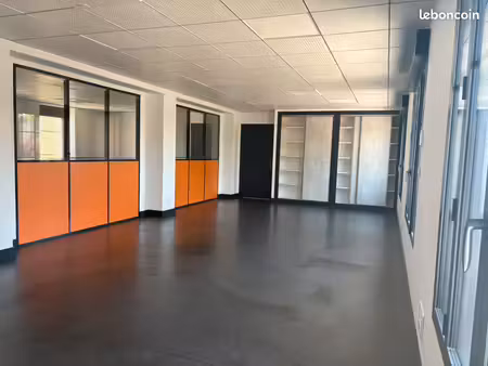 bureaux commerciaux 165m²