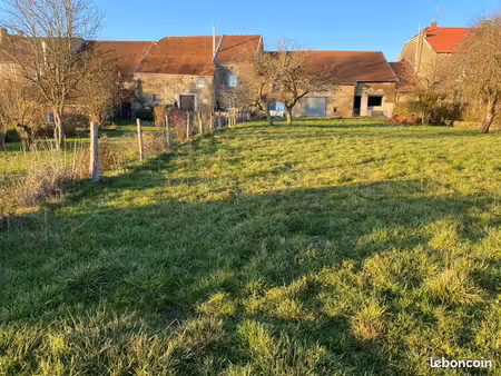 corps de ferme avec terrain