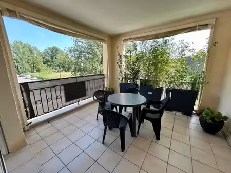 a vendre : t3 de 79m² avec terrasse / parking / grenier - grimaud - 83310