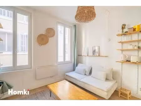 appartement t2 de 35 m² à marseille 13001  rue thubaneau