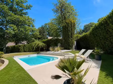 les essarts-le-roi — propriété familiale avec piscine et spa — 243 m² — terrain de 1 048 m