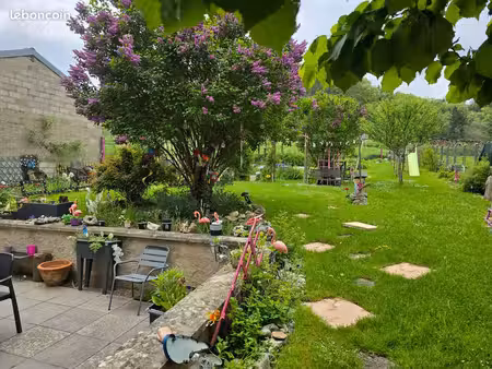 maison de caractère 120 m² – 3 chambres – grandes dépendances – jardin – 100 000