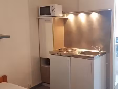 studio 1 pièce 13 m²