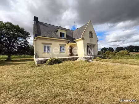 propriété 8 pièces 152 m²