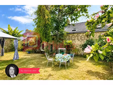 limerzel - une maison pleine de charme au coeur du bourg