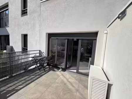location appartement t2 meublé – 42.87 m² avec terrasse  garage et climatisation - quartie