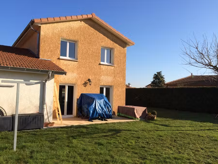 location maison 4 pièces 100 m² à genas (69740)