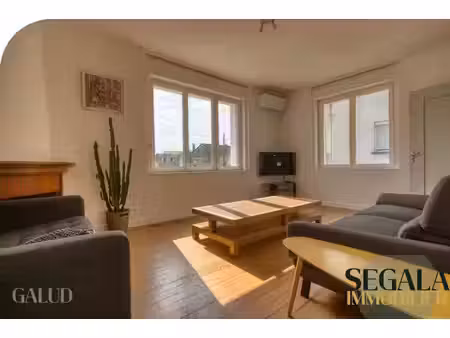 chambre meublée avec salle d'eau privative – 480 € cc – à 5 min de la fac