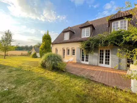 maison individuelle - grand terrain - 5 chambres dont une au rez-de-chaussée - garages - s