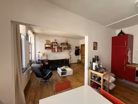 marolles - bel appartement ancien dans petit immeuble