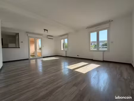 appartement t2 bis + garage