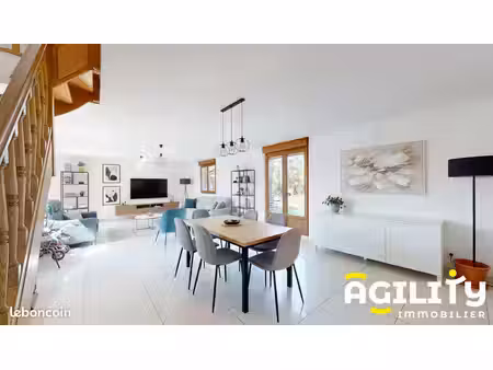 maison 6 pièces 223 m²