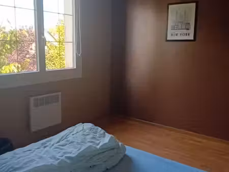 chambre meublée