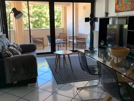 loue f2 meublé centre ville