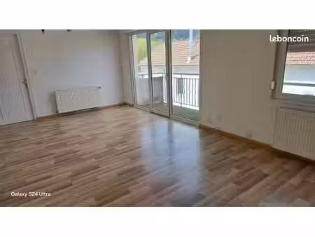 bel f4 proche centre ville dans petit immeuble avec cour interieure