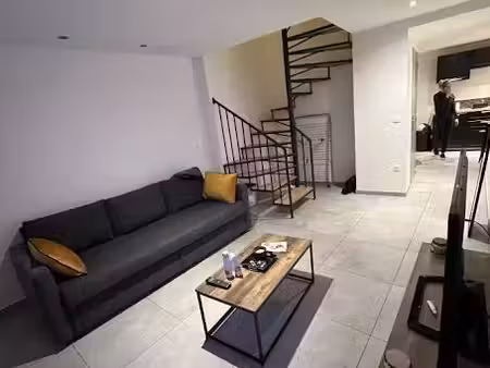 appartement meublé trois pièces bien spacieux et situé géographique