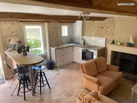 maison en pierre à 1km de la mer