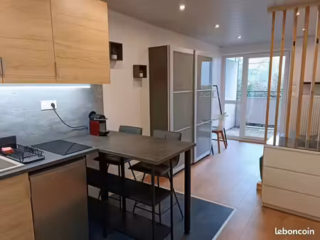 studio meublé