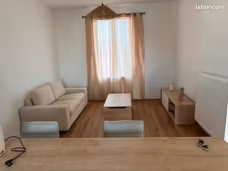 à louer – t2 meublé 58 m² entièrement rénové – montluçon