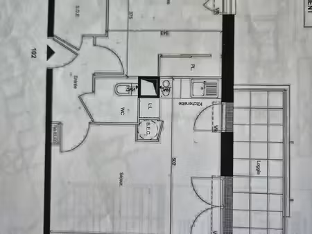 location appart vrai t2 avec balcon et box