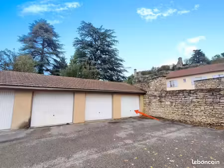 garage/box cremieu