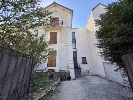 location maison 8 pièces 145.59 m² à houilles (78800)  2 415 €