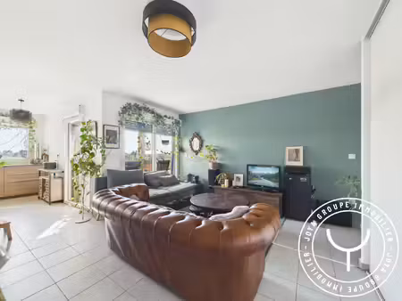 à vendre – ivry-sur-seine – 3 pièces 64 61 m² – balcon