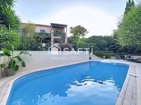 découvrez cette magnifique maison rénovée