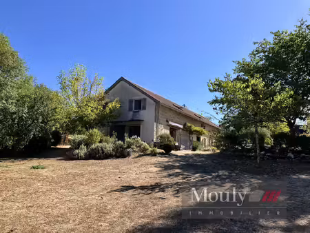 maison de caractère de 230 m2 habitables sur 4 600 m2 de terrain