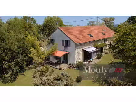 maison de caractère de 250 m2 habitables sur 4 600 m2 de terrain