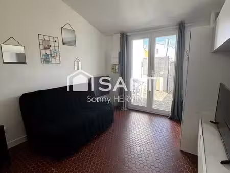 les sables-d’olonne - petite maison rénovée avec cour