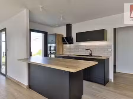 vente maison à soullans (85300) : à vendre / 105m² soullans