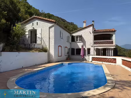 villa 4 faces avec piscine avec vue panoramique