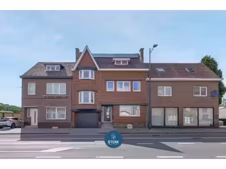 ruime gezinswoning met 6 slpks en epc label b te smeermaas-lanaken !