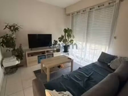 location appartement 2 pièces à montaigu (85600) : à louer 2 pièces / 46m² montaigu