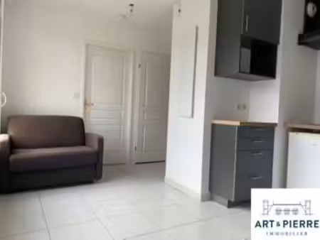location appartement 2 pièces à nantes (44000) : à louer 2 pièces / 26m² nantes