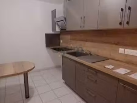 location appartement 3 pièces à saint-fulgent (85250) : à louer 3 pièces / 62m² saint-fulg