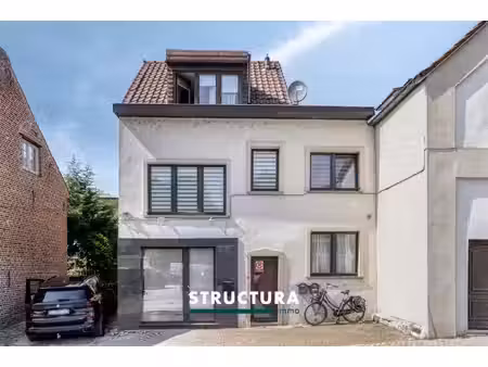 opbrengsteigendom in het centrum van meise