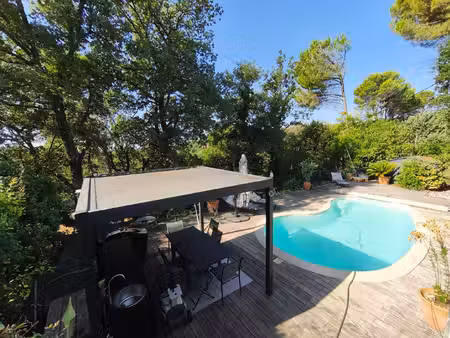 appartement eguilles 3 pièce(s) 113 m2  piscine