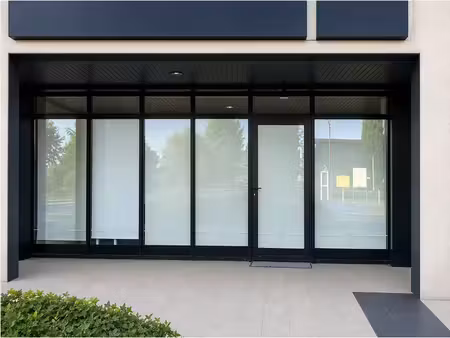 à louer – local commercial 71 05 m² – bouloc (31620)