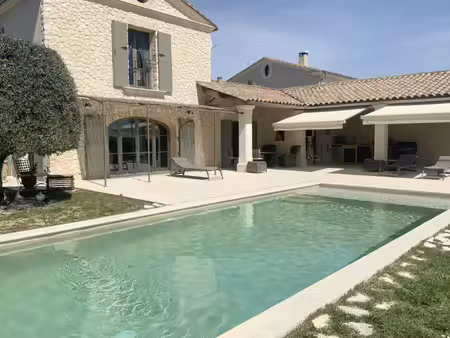 à 10 min d’uzès mas contemporain d’exception avec piscine et prestations haut de gamme