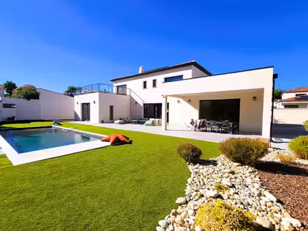 achat maison 7 pièces 220m² tourbes 34120